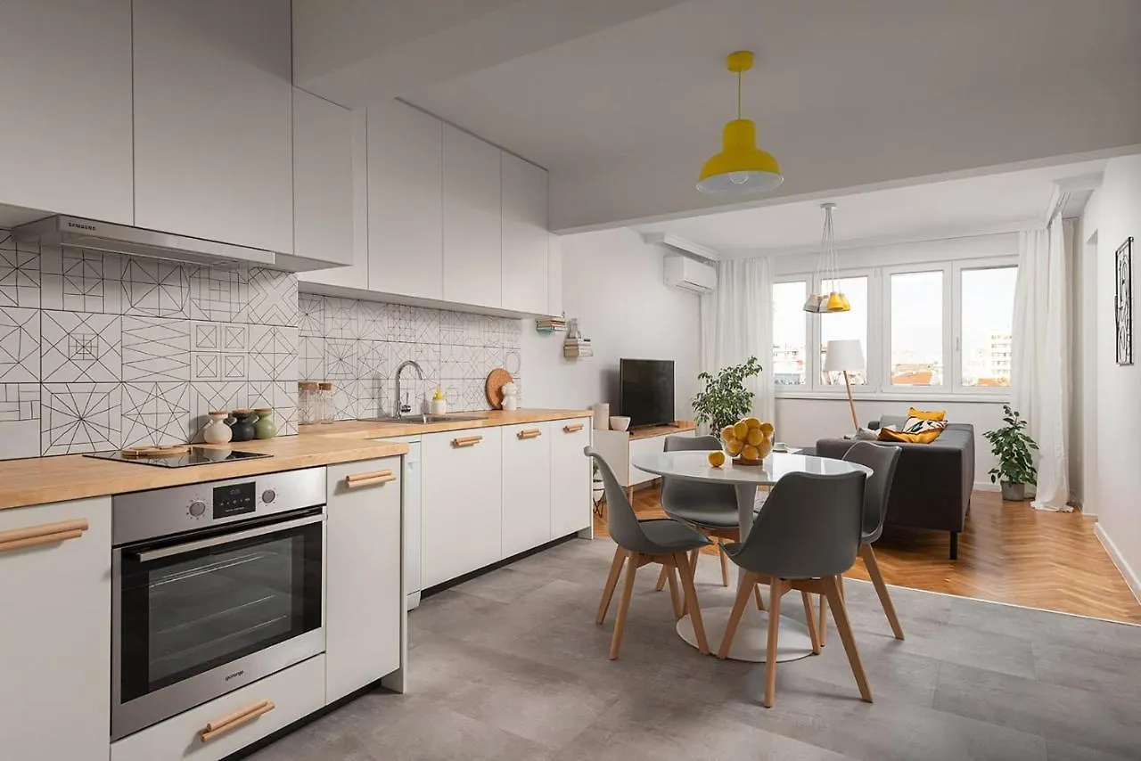 Apartment Bright And Stylish 2Bd Flat In The City Centre By Flat Mаnager Sofia