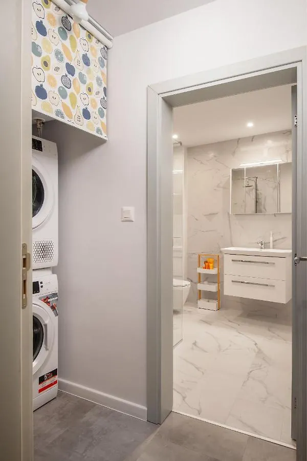 Bright And Stylish 2Bd Flat In The City Centre By Flat Mаnager Sofia Apartment
